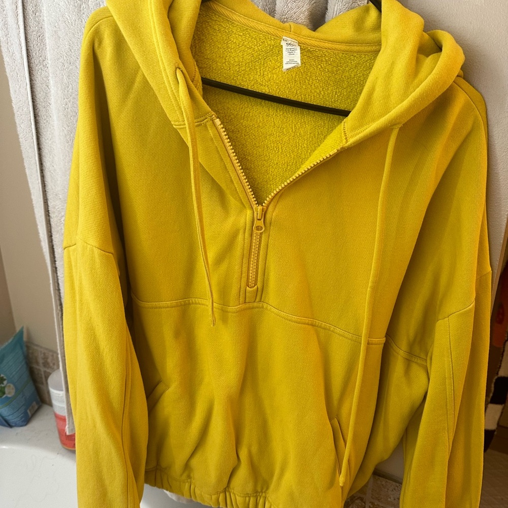 Alo Womens pullover hoodie